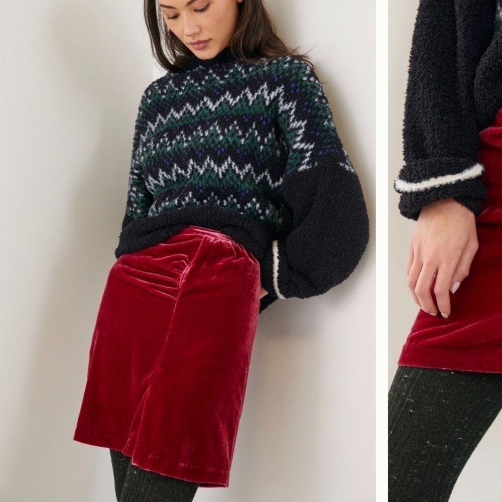 ANTHROPOLOGIE NWT Connie Velvet Mini Skirt Size 4.